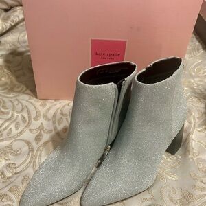 🔥🔥🔥Brand New!!!! Kate Spade Giselle Glittering Silver Ankle Booties